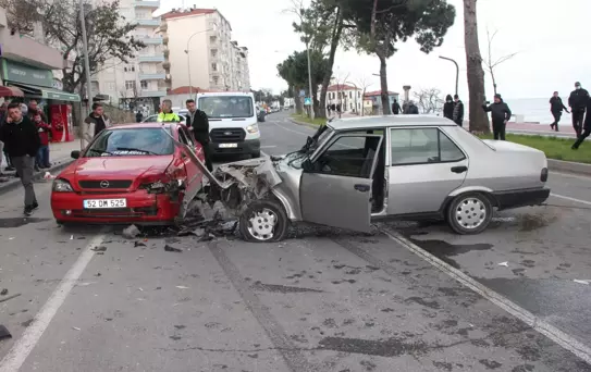 Son dakika gündem: Trafik kazasında 2 kişi yaralandı