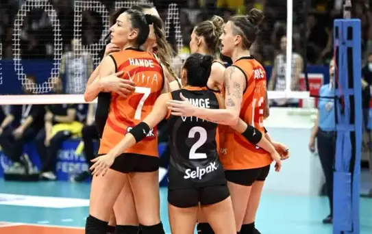 Fenerbahçe Opet finalde