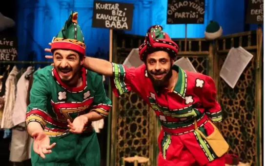 Son dakika haber... SDT, bayram öncesi 'Geçmiş Zaman Olur Ki' tiyatro oyunuyla perdelerini açacak
