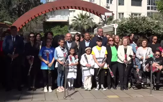 Atatürk'ün Annesi Zübeyde Hanım, Mezarı Başında Anıldı