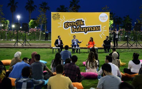 Bakan Kurum, Mersin'de 'Gençlik Buluşması'nda konuştu (2)