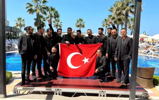 Mardinli kuaförün de içinde bulunduğu takım dünya şampiyonu oldu
