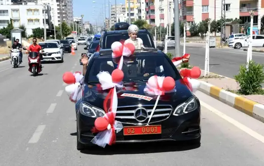 Son dakika haberi: Valinin makam aracı şehit çocuğunun sünnet arabası oldu