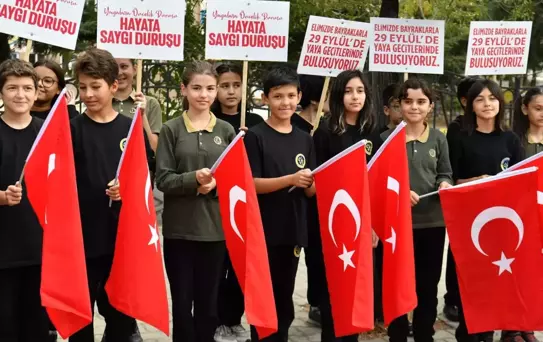 Doğu Anadolu'daki 7 ilde 'Yayalara öncelik duruşu, hayata saygı duruşu' etkinliği yapıldı
