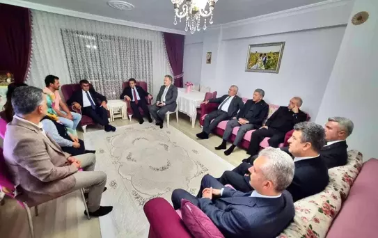 Son dakika haberleri... Karabük protokolünden maden şehitlerinin aileleri ile yaralı madenciyi ziyaret