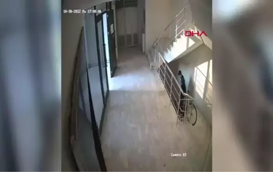 BİNA HIRSIZLARIN UĞRAK YERİ OLDU