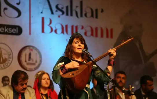 6 farklı ülkeden gelen ozanlar Sivas'ta buluştu