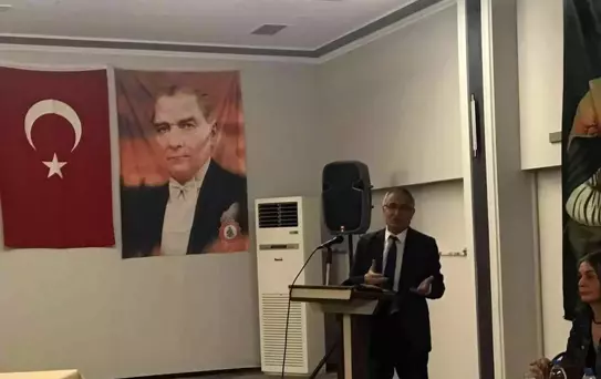 Prof. Dr. Yeniçeri: 'Türkiye'de Kürt meselesi yoktur, Kürtleri mesele haline getirenler vardır'