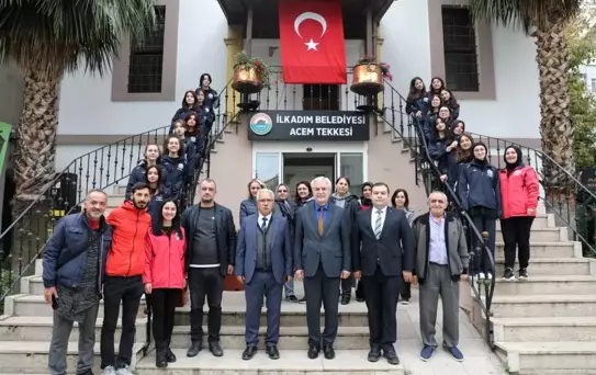 İlkadım Halk Oyunları Ekibi şampiyonluk yolunda