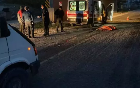 Yolun karşısına geçerken minibüsün çarptığı yaya öldü