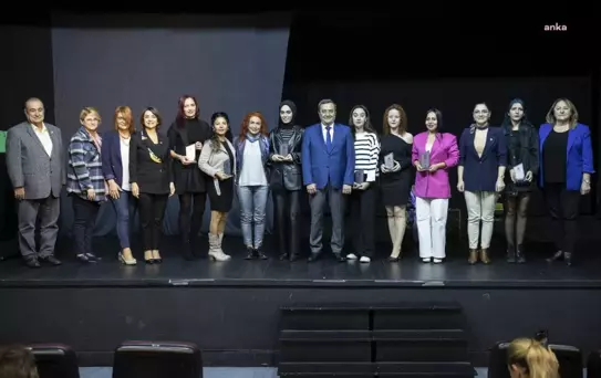 Konak'ta Kadın Öyküleri ve Şiirleri Yarışması Ödülleri Sahiplerini Buldu
