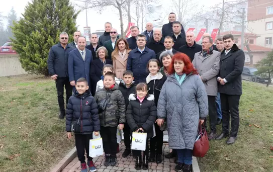 Bulgaristan'da annesinin kucağında öldürülen Türkan bebek ölümünün 38. yılında anıldı