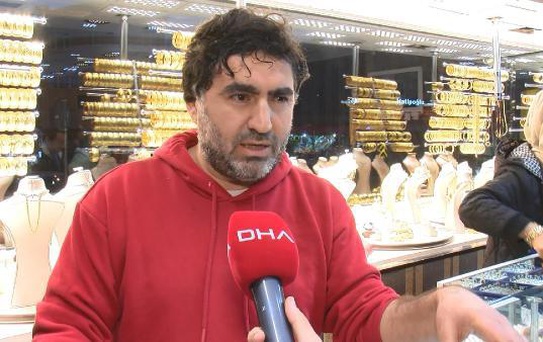  SAHTE BİLEZİKLE KUYUMCUYU DOLANDIRDILAR