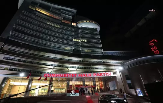 CHP'de 40 il ve 39 ilçe başkanı milletvekili aday adaylığı için istifa etti