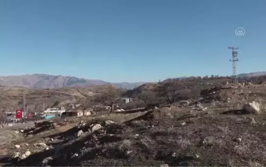 DİYARBAKIR - Terör örgütü PKK'nın Hamzalı'da katlettiği 23 kişi törenle anıldı