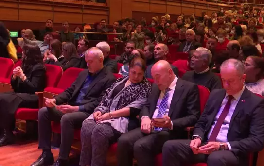 Nazım Hikmet ve Yannis Ritsos İzmir'de Anıldı