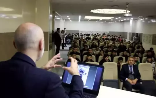 Öğrencilere Prof. Dr. Fuat Sezgin ve İslam Bilim Tarihi anlatıldı