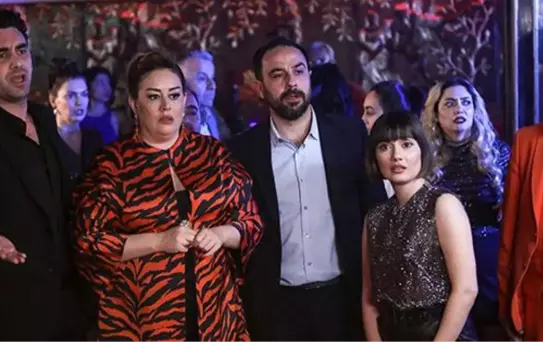 Yasak Elma... HANDAN DOĞAN'LA KONUŞMAYA KARAR VERİR!