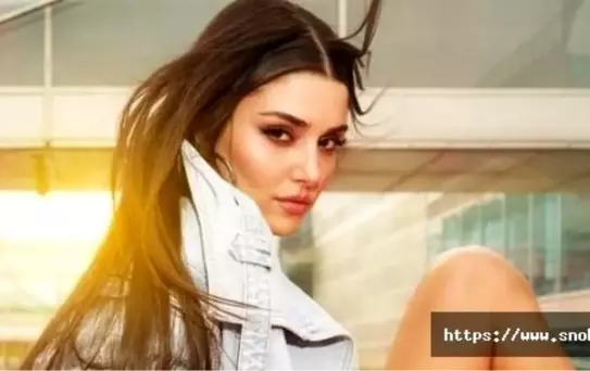Hande Erçel Dünya Starlarına Kafa Tuttu