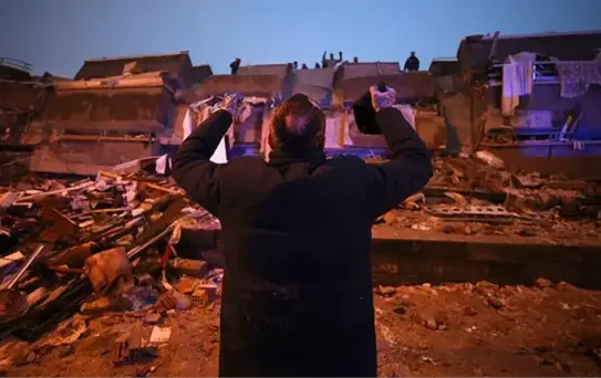 Dünya, Türkiye için seferber oldu! İşte ülke ülke gönderilen yardımlar