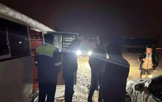 Beyşehir'de yolda kalanlar okul pansiyonlarında konaklatıldı