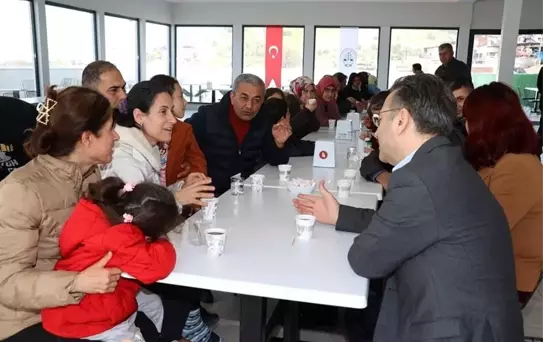 Vali Aksoy ve Başkan Kaplan Koçarlı'da depremzedeler ile bir araya geldi