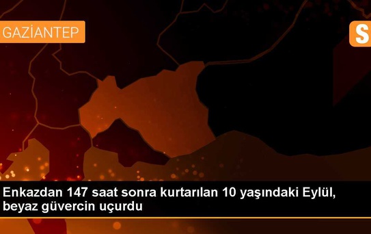 Enkazdan 147 saat sonra kurtarılan 10 yaşındaki Eylül, beyaz güvercin uçurdu