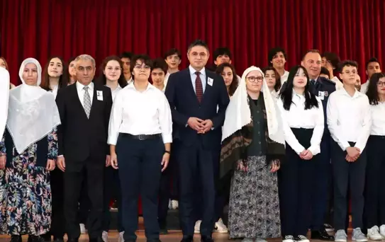 Aliağa'da İstiklal Marşı'nın kabulü ve Mehmet Akif Ersoy'u Anma Günü kutlandı