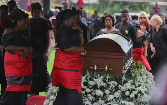 Hataysporlu Christian Atsu, Gana'da törenle uğurlandı: Tütsü, dans, müzik ve gözyaşı
