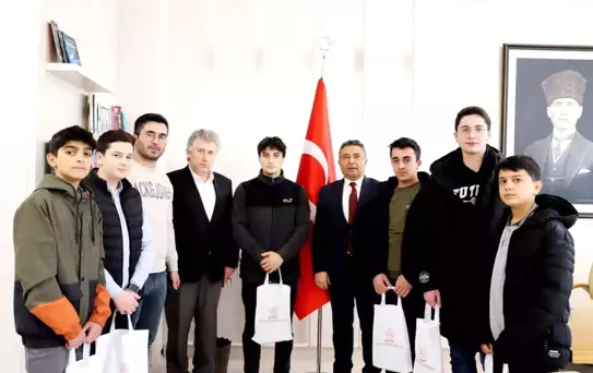 Türkiye finallerine kalan öğrencilerden ziyaret