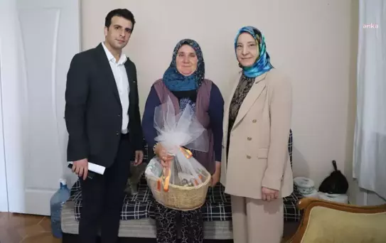 Menderes Belediyesi Başkanvekili Erkan Özkan Şehit Ailelerini Ziyaret Etti