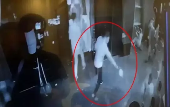 Gece kulübünde gerçekleşen cinayete ilişkin davada sanık Emre Yılmaz'a ilk duruşmadan tahliye kararı!