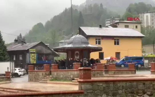 Rize'de Dereye Uçan Araçta 5 Kişi Hayatını Kaybetti