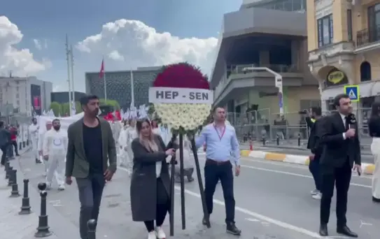 HEP-SEN'den 1 Mayıs açıklaması: 'Çağımızın kara vebası sağlık sistemidir'