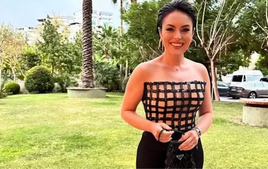Oyuncu Ezgi Mola, 4 yıldır beraber olduğu sevgilisiyle dünya evine girdi!