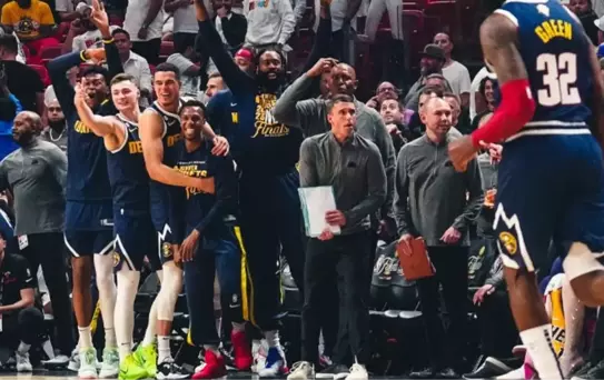 Nuggets, Miami Heat'i mağlup ederek şampiyonluk yolunda dev adım attı