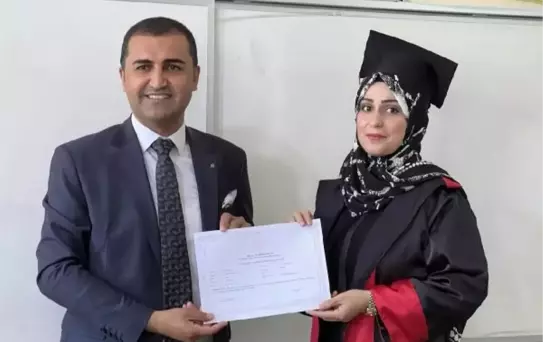 Yüksekova'da Türkçe okuma-yazma kursuna İranlı ve Iraklı kadınlar da katıldı