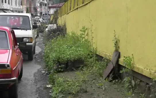 Rize'de doğal gaz çalışması nedeniyle yollar bozuldu, vatandaşlar tepkili