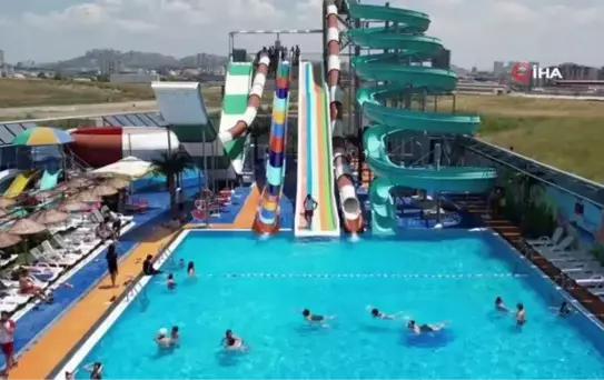 Ankaralılar Sıcak Havaların Tadını Aquaparklarda Çıkardı
