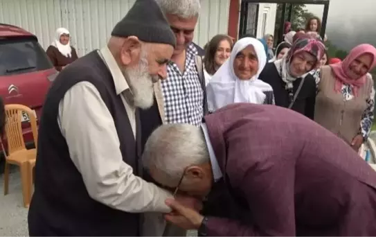Bakan Uraloğlu Trabzon'da Hemşehrileriyle Bayramlaştı