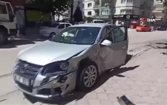 Sincan'da trafik kazası: 2 yaralı