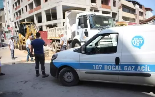 Tokat'ta Altyapı Çalışması Sırasında Doğal Gaz Borusu Delindi