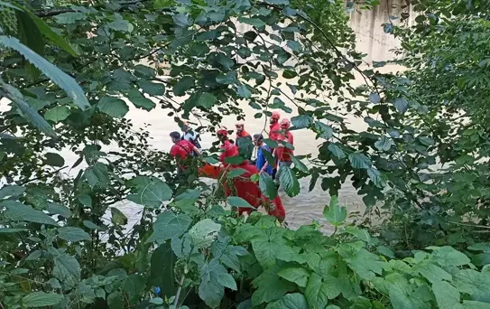 Giresun'da fabrika göçüğünde hayatını kaybeden işçi toprağa verildi
