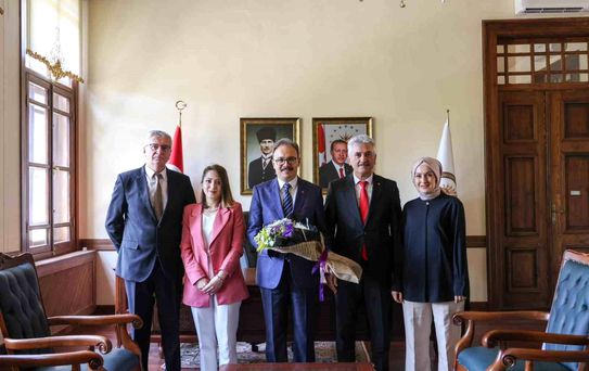 Bilecik Valisi Dr. Kemal Kızılkaya, Nüfus Müdürlüğü çalışanlarını kabul etti