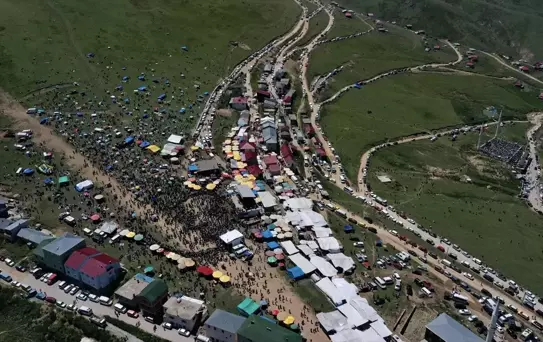 Kadırga Otçular Yayla Şenliği'nde Binlerce Kişi Bir Araya Geldi