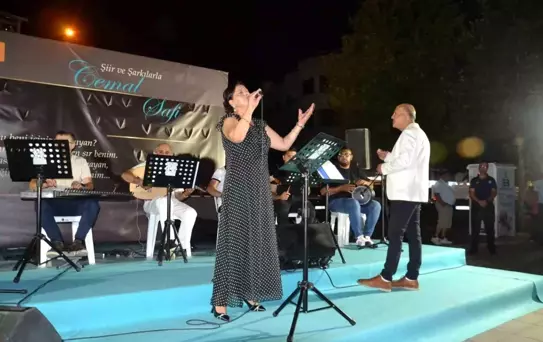 Cemal Safi'nin Şiir ve Şarkılarıyla Anma Gecesi Akçay'da Gerçekleşti