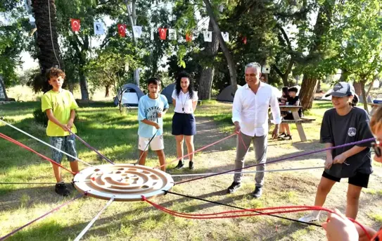 Muratpaşa Belediyesi Çocuklara Doğa Kampı Düzenliyor