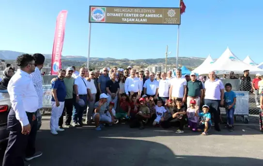 Melikgazi Belediyesi, Kahramanmaraş'ta depremzedeler için yaşam alanı açtı