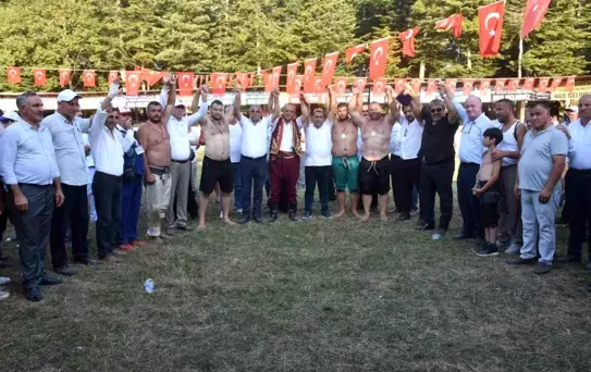 Sinop'ta 26. Çakıldak Güreşleri Yoğun Katılımla Gerçekleştirildi