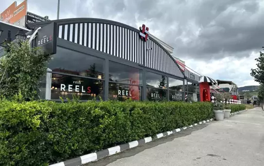 Serdivan'da Yeni Açılan İşletme Vatandaşların İlgisini Çekiyor